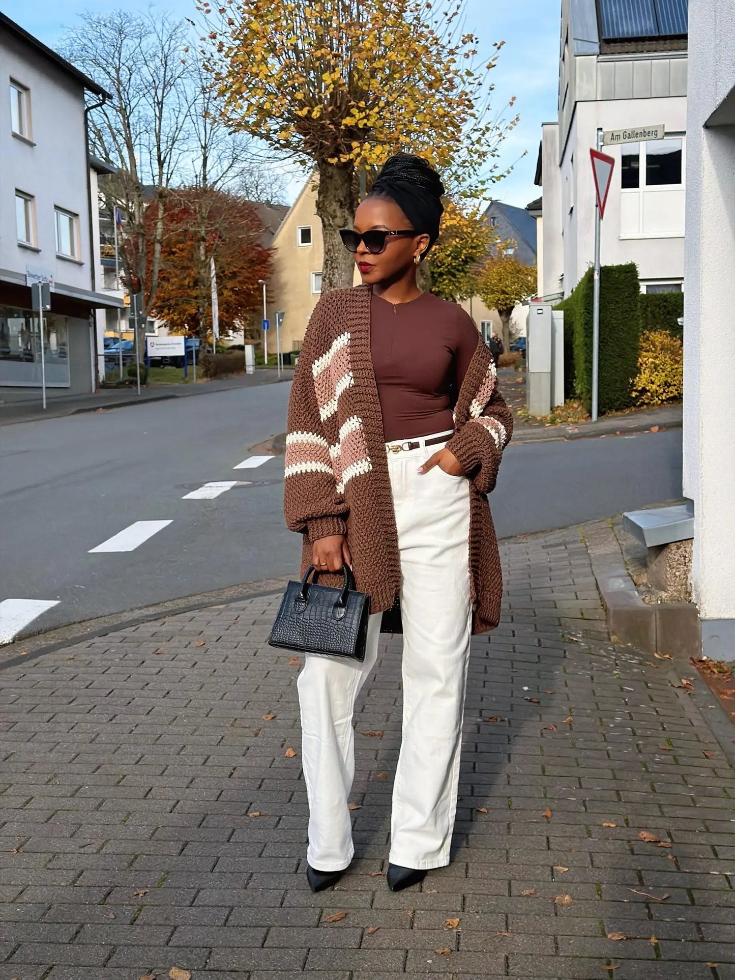 Elizabeth Cardigan Crochet Pattern | Oversized, Easy | Made To measure | PDF + Video Tutorial - English