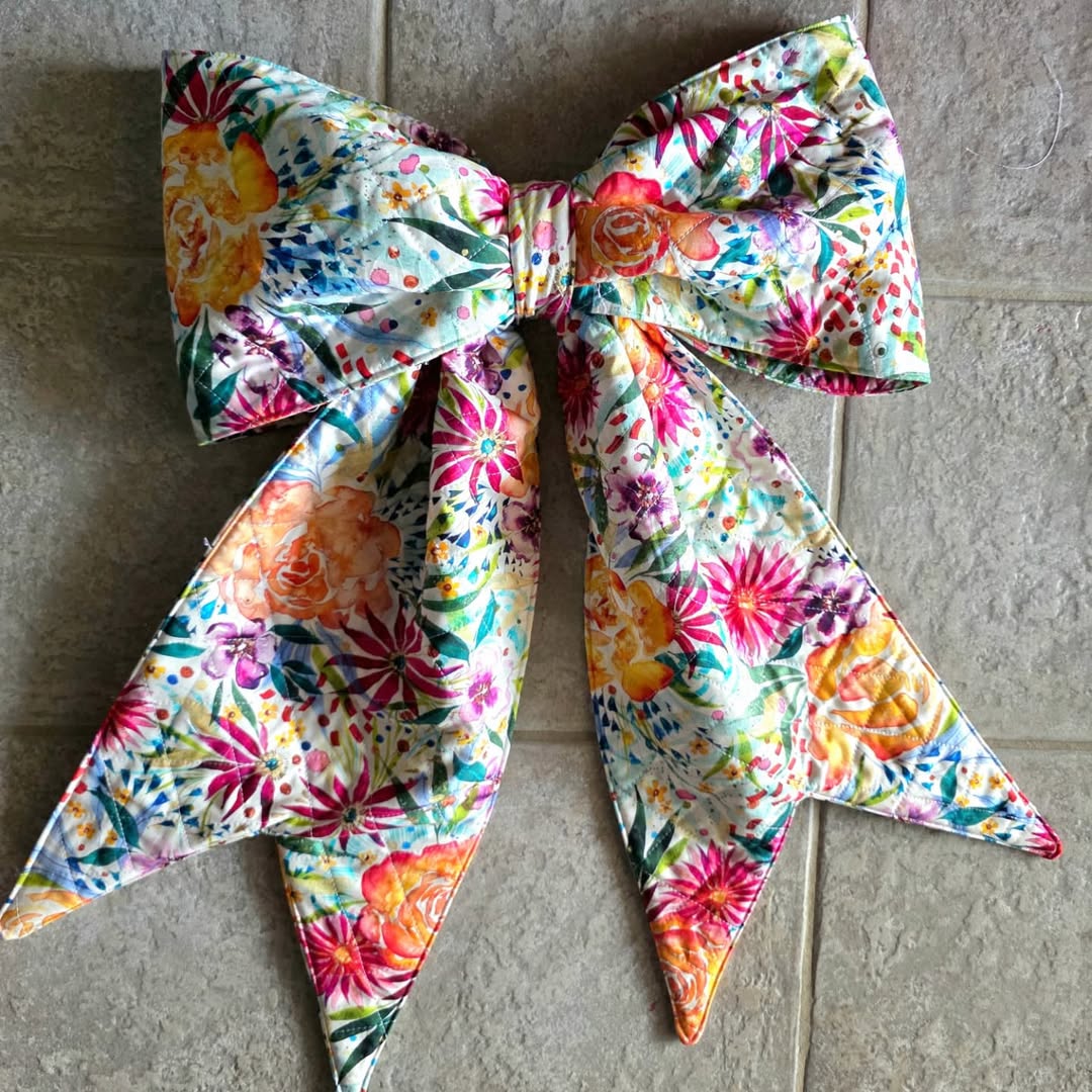 The Big Giant Reversible Quilted Bow – PDF + Video Guide Sewing Pattern